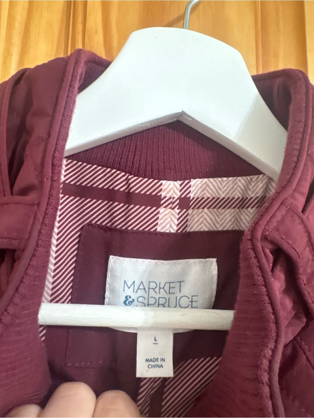 Market & Spruce Size Large Maroon Quilted Vest - Picture 5 of 8